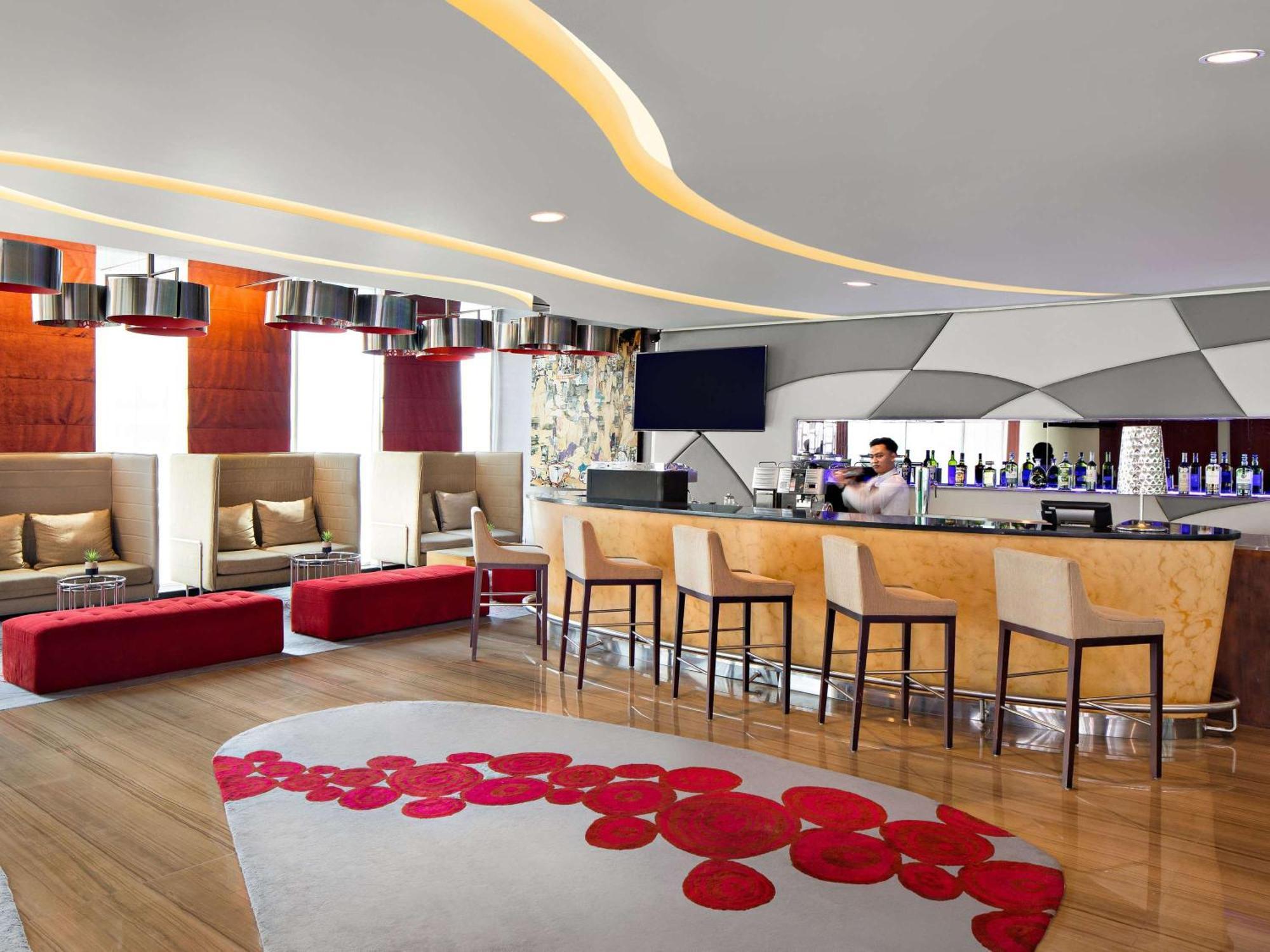 โนโวเทล จาการ์ต้า กาจะห์ มาดา โฮเต็ล Hotel จาการ์ตา ภายนอก รูปภาพ