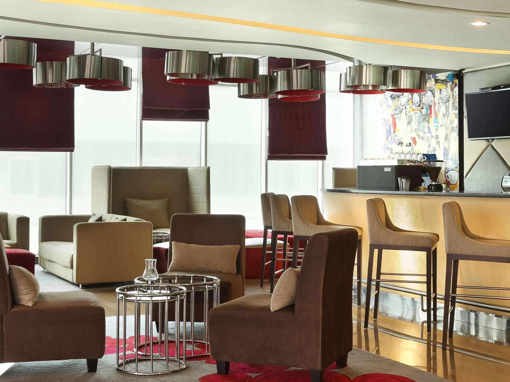 โนโวเทล จาการ์ต้า กาจะห์ มาดา โฮเต็ล Hotel จาการ์ตา ภายนอก รูปภาพ