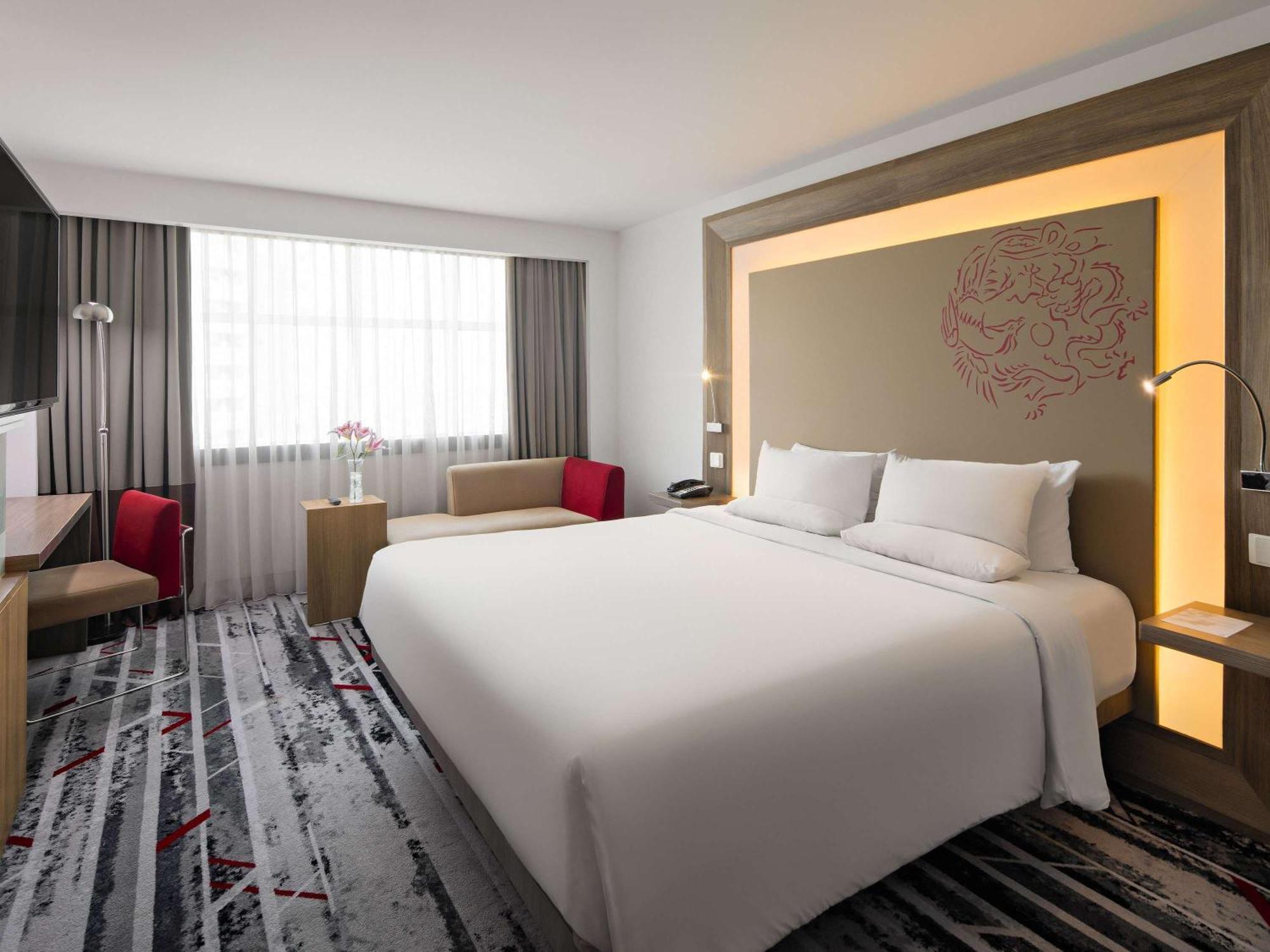 โนโวเทล จาการ์ต้า กาจะห์ มาดา โฮเต็ล Hotel จาการ์ตา ภายนอก รูปภาพ