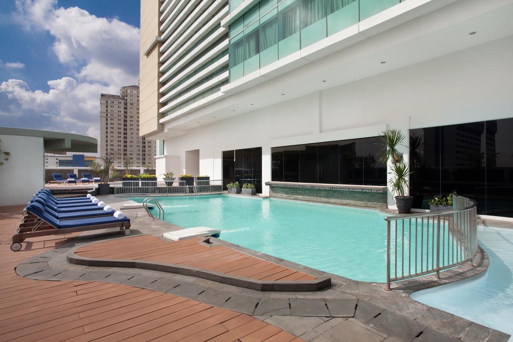 โนโวเทล จาการ์ต้า กาจะห์ มาดา โฮเต็ล Hotel จาการ์ตา ภายนอก รูปภาพ