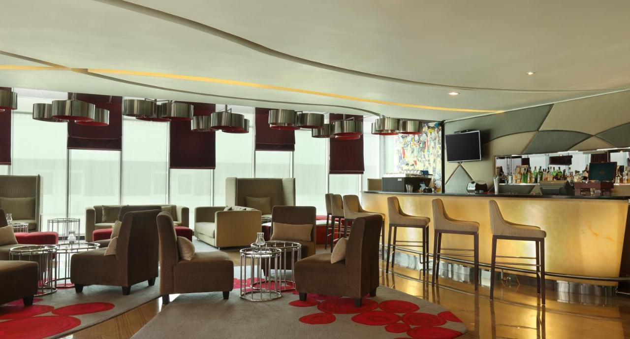 โนโวเทล จาการ์ต้า กาจะห์ มาดา โฮเต็ล Hotel จาการ์ตา ภายนอก รูปภาพ
